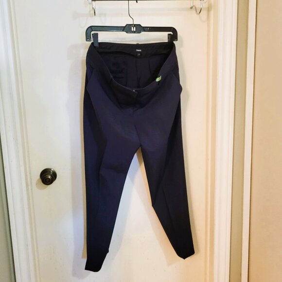 Theory Women's Wool Suit - Blazer & Pants. Navy Blue - Picture 5 of 14